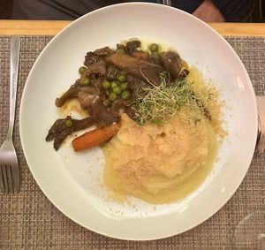 Setas y puré de patata  at Hazme Vegano in Barcelona