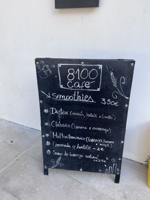   at 8100 Café in Loule