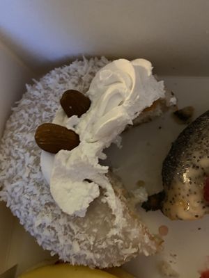 Coconut Cream  at JUICY in Halle