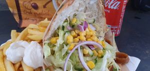 Veganer Döner mit Pommes und vegane Mayonnaise at Sayf Kebab in Muenster