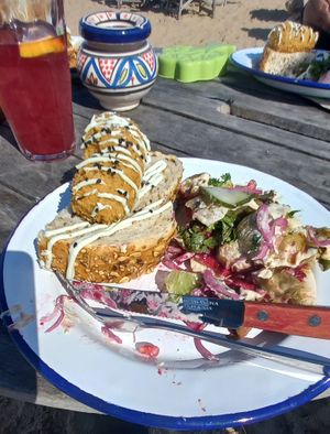 Beetroot pita and seaweed krokets (i shared so have a mixed plate) soooo good all of it at Strandtent Het Puntje in The Hague