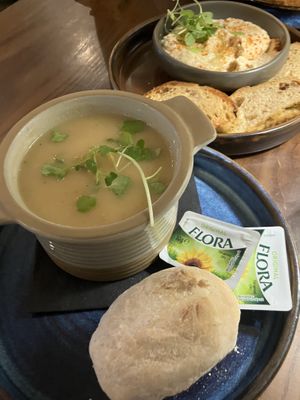 Starter soup of the day parsnip   at Kings Head in Richmond