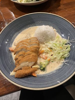 peanut curry with vegan chicken   at NYNAMY in Ingolstadt