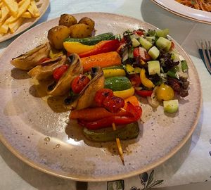 Vegan Souvlaki with potatoes  at Petrino in Corfu