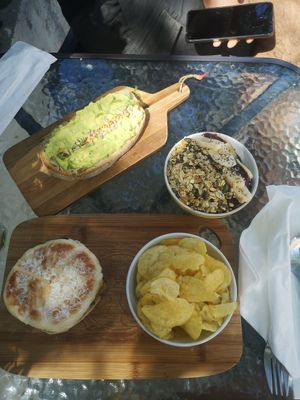 Avocado toast without egg. Vegan burger. Acai bowl at Be Comporta in Comporta