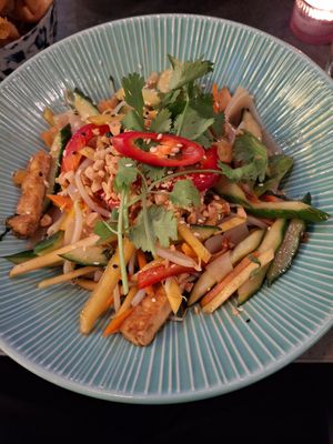 Rainbow Bowl, very fresh Taste, great at Nyom in Berlin