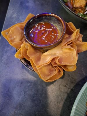 Crispy Dumplings, great sauce at Nyom in Berlin