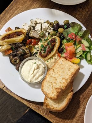 Veganer Vorspeisenteller at Aha Cafe in Dresden