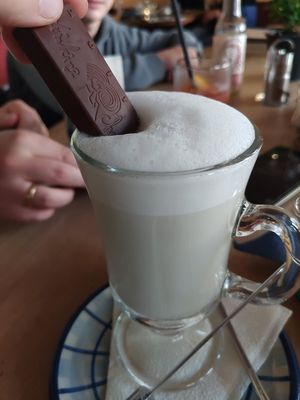 Trinkschokolade mit Hafermilch at Aha Cafe in Dresden