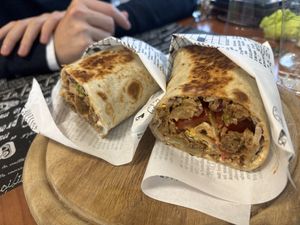 Kebab con piadina artigianale   at Il Pirata della Piada in Rosate