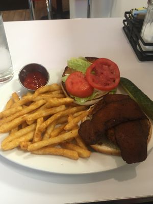 Chik’n Bacon Ranch at Donut Villa Diner in Cambridge