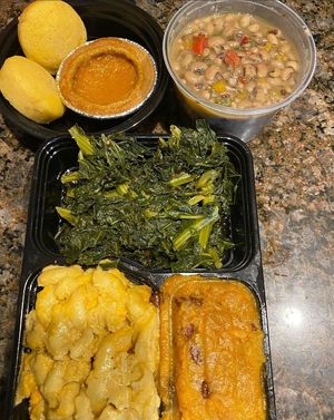Meal prep at The Alkaline Electric Goddess in Indianapolis