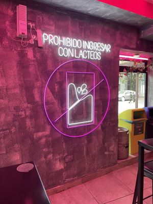 Sign at vegan fox  at VEGAN FOX in Buenos Aires