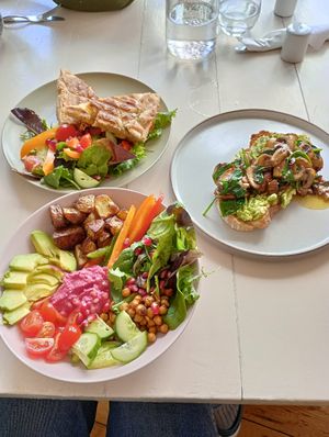 Fresh, colourful and very tasty 😋 at Kefi  in Matlock