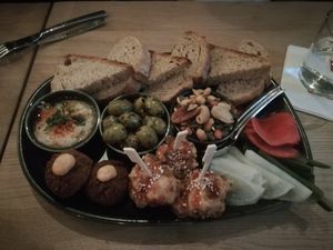 Snackplatter at Thibeau in Nijmegen