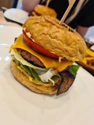 Great Vegan Cheese Burger! at Loving Hut - Yeoksam Branch 러빙헛 서울 역삼점 in Seoul