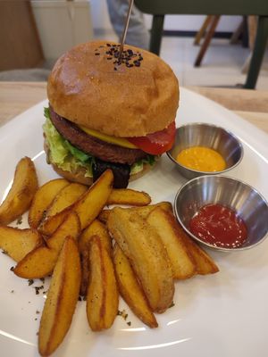  at Loving Hut - Yeoksam Branch 러빙헛 서울 역삼점 in Seoul