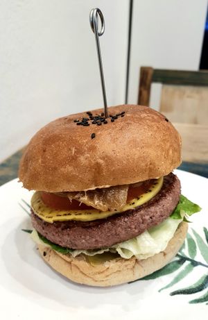 Loving Hut vegan burger #Veganuary at Loving Hut - Yeoksam Branch 러빙헛 서울 역삼점 in Seoul