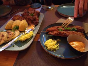 Vegan starter plate and aubergine sticks at Restaurant Breitengrad in Hamburg