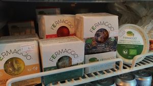 Super good cashew cheese! at Hop & Dope in Milan