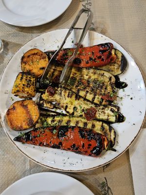 Grilled vegetables with balsamic sauce at Trilogia in Rhodes