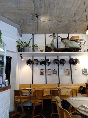 Inside the cafe at Tartoer in Antwerpen