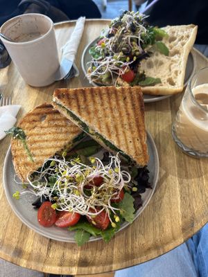 Vegan croque & tuna sandwich   at Tartoer in Antwerpen