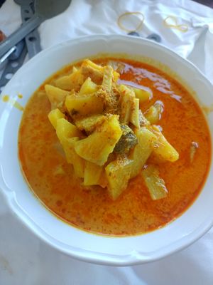 Pineapple stew at Shukiat Jaymart - ชูเกียรติเจมาร์ท in Takua Pa