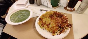 The crispy rösti with spinach at BUNT Bistro in Cluj-napoca