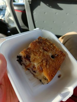 Blueberry-lemon cake at BUNT Bistro in Cluj-napoca