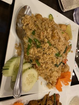 Basil Fried Rice with Fried Tofu at Yummy Thai in Flower Mound
