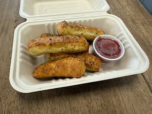 Breadsticks at Meek's Vegan Pizza in Houston