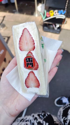 Strawberry fruit sandwich at Hatoya's Vegan Fruit Sandwiches in Tokyo