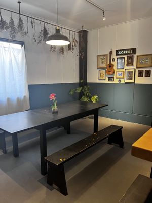   at Haiku Coffee Roasters in Osaka