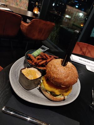 Vegan burger with side of fries (ordered separately) at Beau Street Food in Wageningen