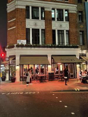 Corner location with James St   at Hoppers - Marylebone in London