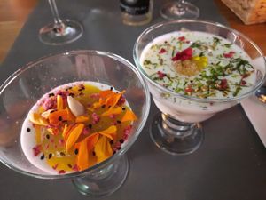 Deliciosos postres de yogur at Vexetarian in Lugo