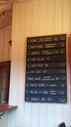 Choix de bières at Bistro la Chasse-Pinte in Lanse-saint-jean