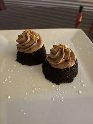 chocolate cupcakes  at Huron House Bed and Breakfast in Oscoda