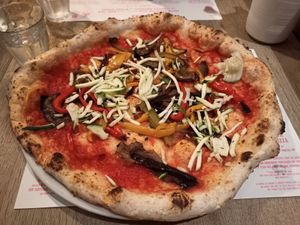 Fried eggplant peppers and fresh zucchini at NONA in Brussels