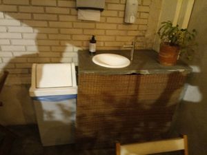 Outdoor sink at Rango de Planta - Comida Vegana in Curitiba