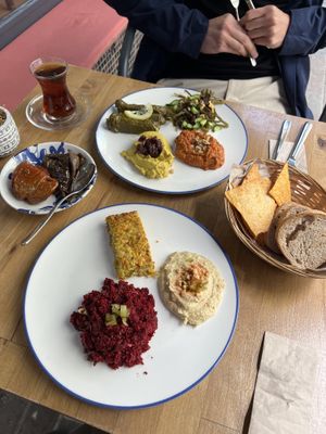 Meze lunch  at Nevale Mutfak in Istanbul