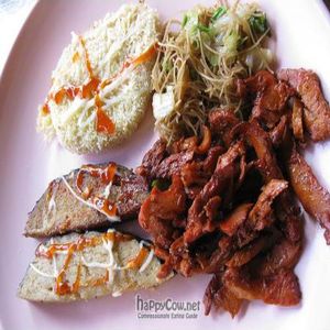 Plate of food at Wisma Merdeka Vegetarian Stall in Kota Kinabalu