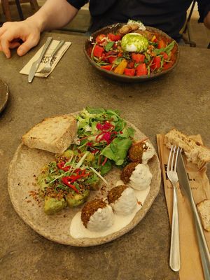 Tofu with Falafel & Watermelon Bowl with Burrata at Honest Greens - Silva Carvalho in Lisbon
