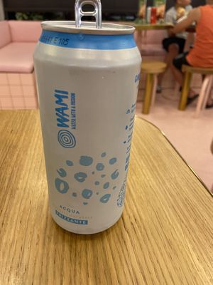 Acqua in lattina   at Bun Burger in Turin