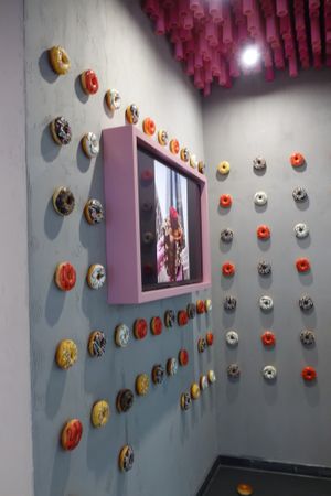 Decoration on the right-hand side at Royal Donuts in Saarbrucken