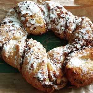 vegane Nussplunder at denn's Biomarkt in Konstanz