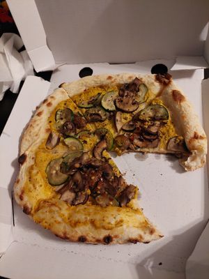  at Pizzamania in Bucharest