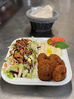 Falafel Salat at Uncle Falafel in Salzburg