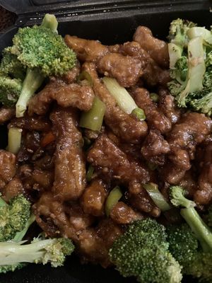 Vegan general’s tofu  at Golden Wok in Garden City